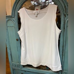 Joseph Ribkoff White Scalloped Sleeveless Top Excellent Condition Womens size 18